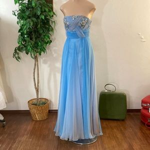 Sherri Hill Romantic Organza satin strapless Formal Dress Gown Runway Sz 4